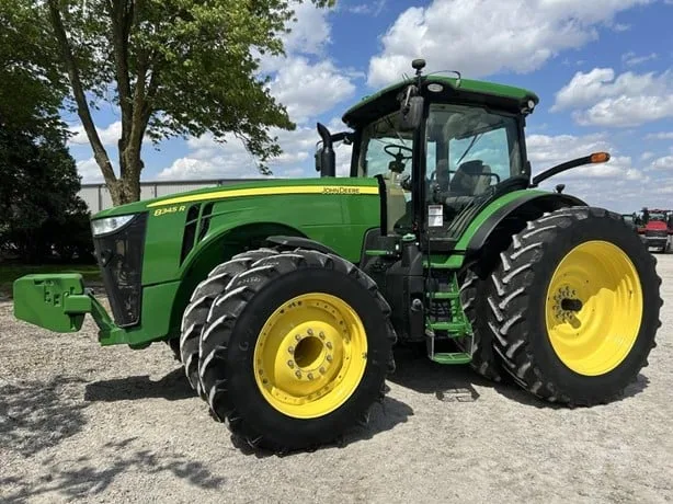 JOHN DEERE 8345R — foto 1 de 77