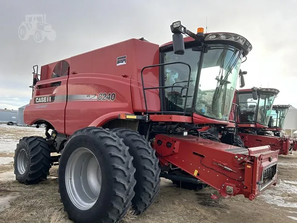 CASE IH 8240 — foto 1 de 18