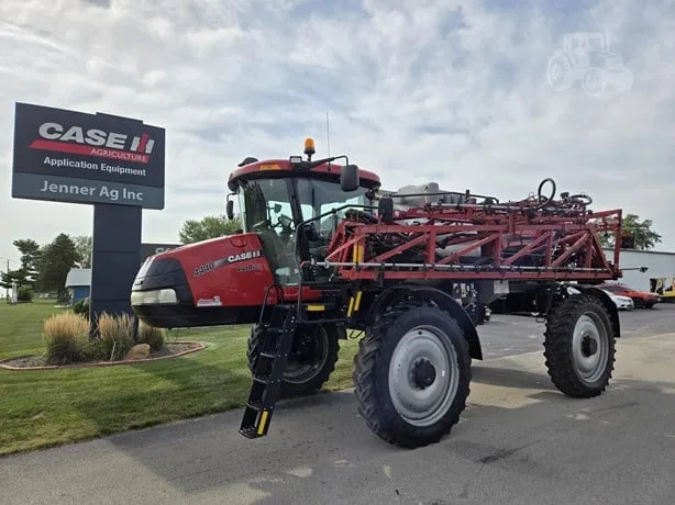 CASE IH PATRIOT 4440 — foto 1 de 55