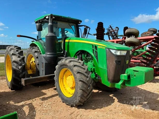 JOHN DEERE 8270R — foto 1 de 22
