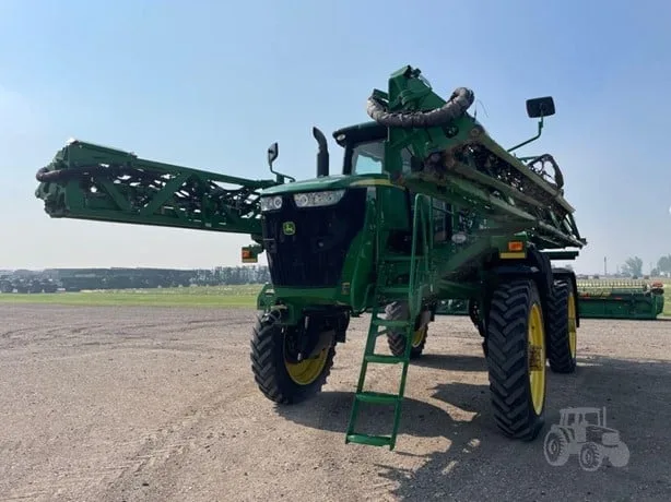 JOHN DEERE R4038 — foto 1 de 50