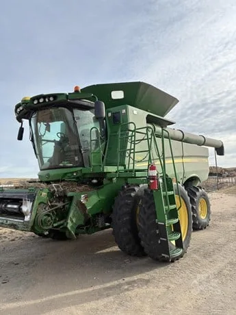 JOHN DEERE S680 — foto 1 de 47