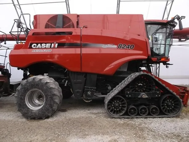 CASE IH 8240 — foto 1 de 14