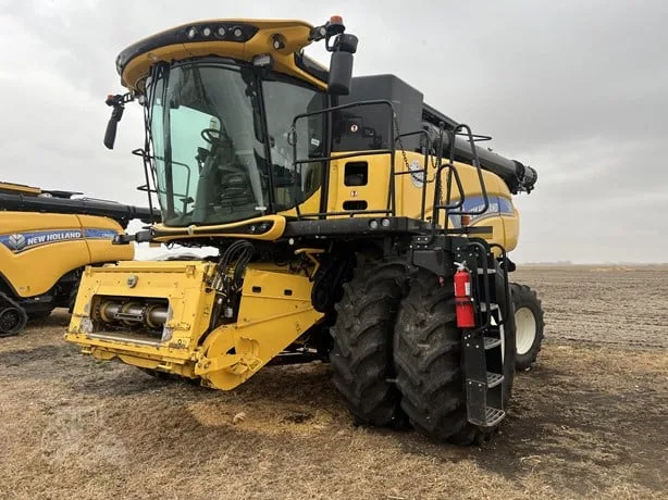 NEW HOLLAND CR8.90 — foto 1 de 7