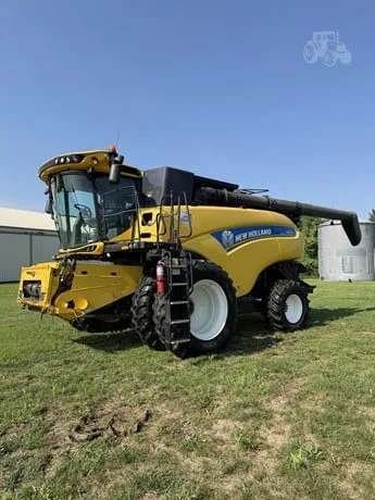 NEW HOLLAND CR8.90 — foto 1 de 14