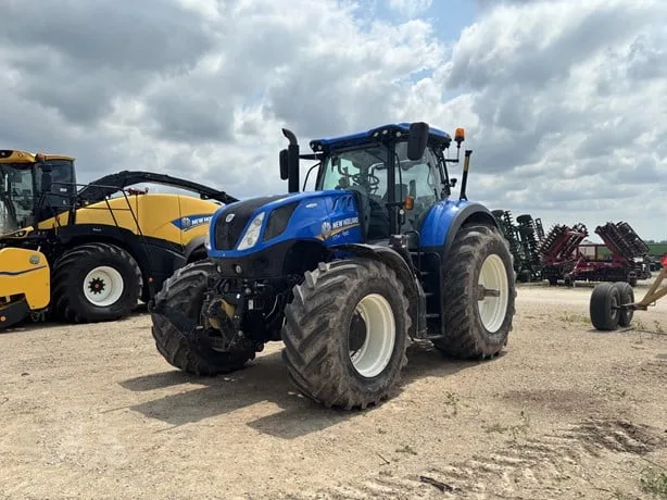 NEW HOLLAND T7.315 — foto 1 de 19
