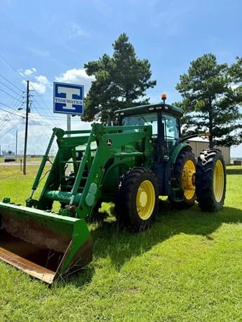 JOHN DEERE 7210R — foto 1 de 10