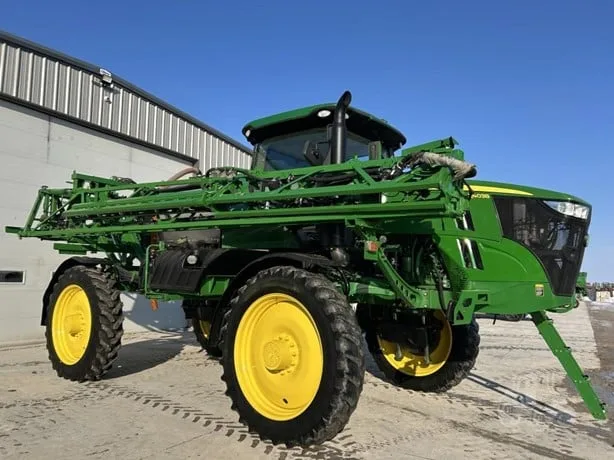 JOHN DEERE R4038 — foto 1 de 102