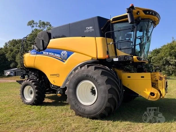 NEW HOLLAND CR6.90 — foto 1 de 6