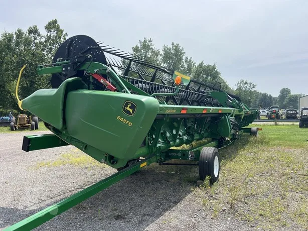 JOHN DEERE 645FD — foto 1 de 8