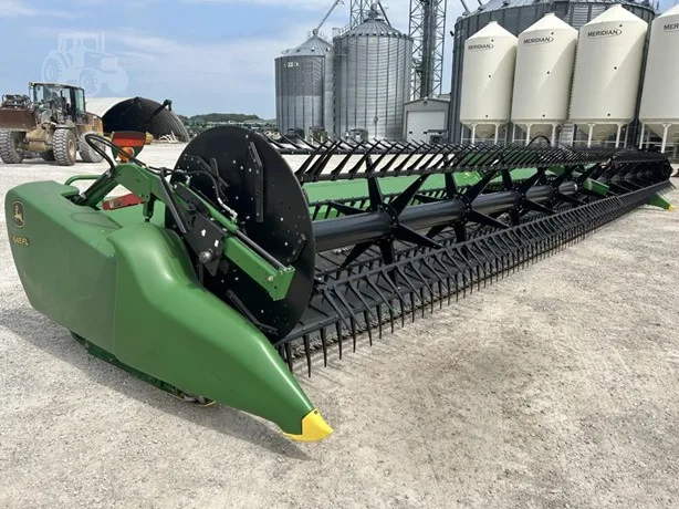 JOHN DEERE 645FD — foto 1 de 61