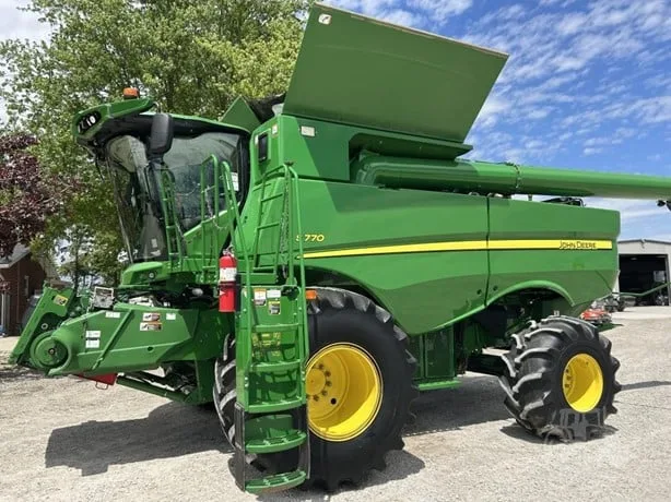 JOHN DEERE S770 — foto 1 de 117