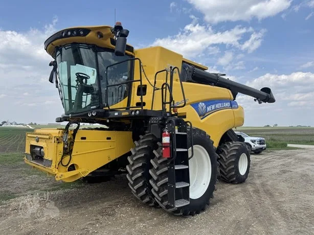 NEW HOLLAND CR7.90 REVELATION — foto 1 de 14