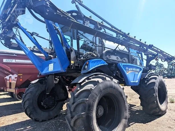 NEW HOLLAND SP310F — foto 1 de 28