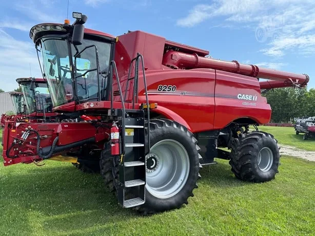 CASE IH 8250 — foto 1 de 15