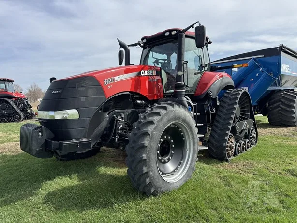 CASE IH MAGNUM 380 ROWTRAC CVT — foto 1 de 49