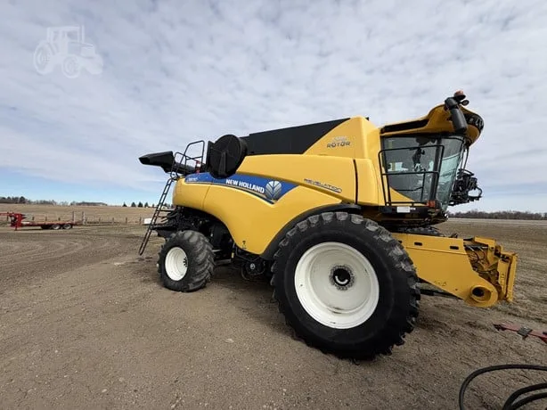 NEW HOLLAND CR8.90 REVELATION — foto 1 de 14