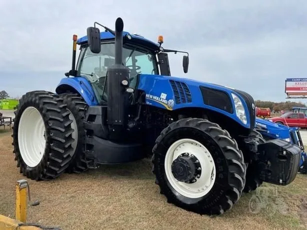 NEW HOLLAND T8.380 — foto 1 de 2
