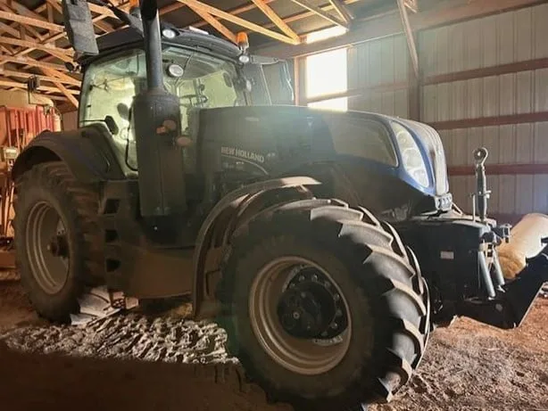 NEW HOLLAND T8.435 — foto 1 de 16