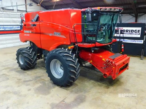 CASE IH 8250 — foto 1 de 26