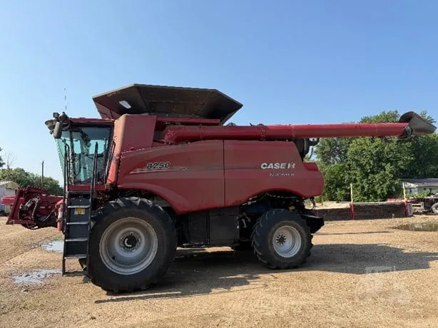 CASE IH 8250 — foto 1 de 1