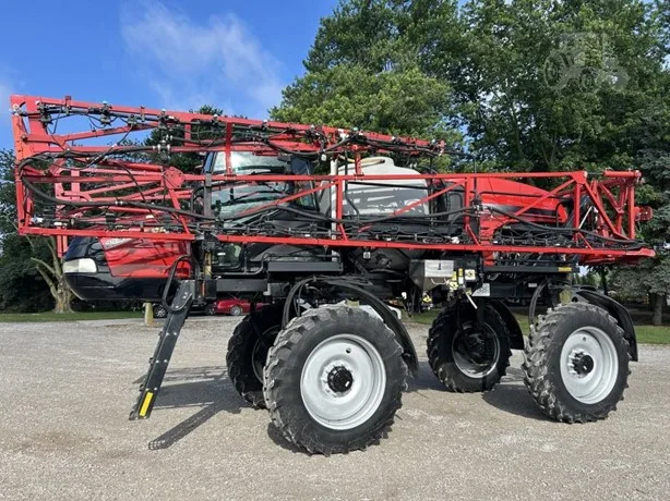 CASE IH PATRIOT 2250 — foto 1 de 94