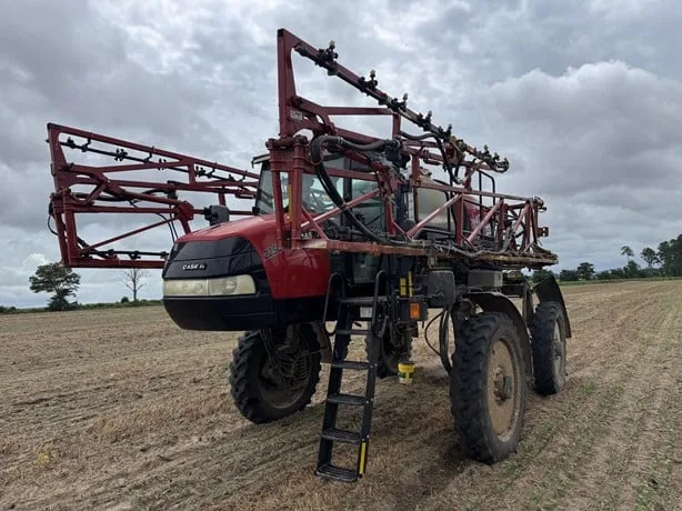 CASE IH PATRIOT 2250 — foto 1 de 36