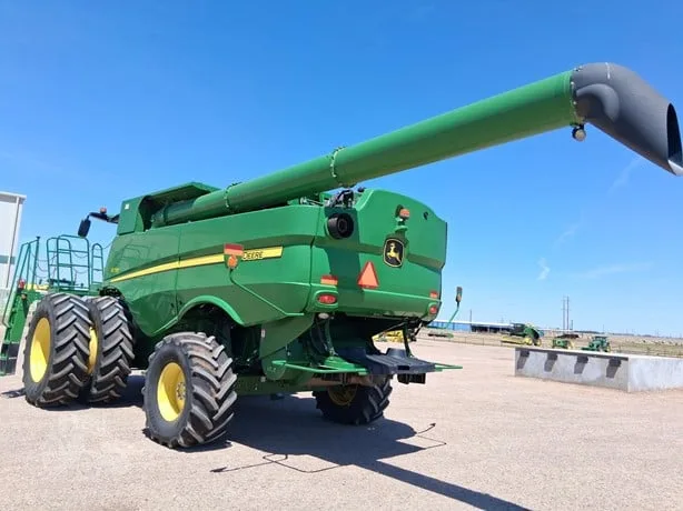 JOHN DEERE S770 — foto 1 de 28