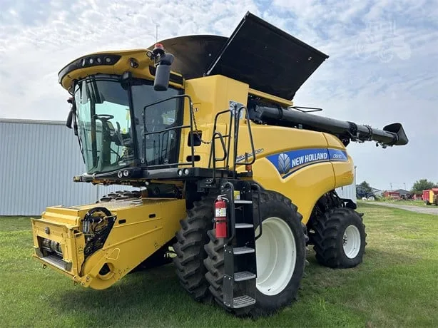 NEW HOLLAND CR8.90 REVELATION — foto 1 de 11