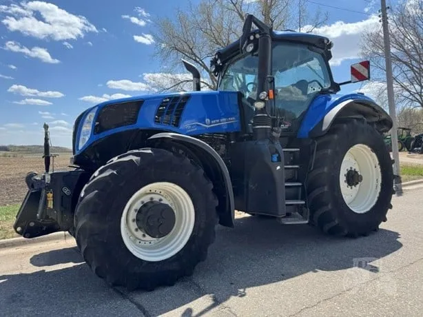 NEW HOLLAND T8.410 — foto 1 de 39