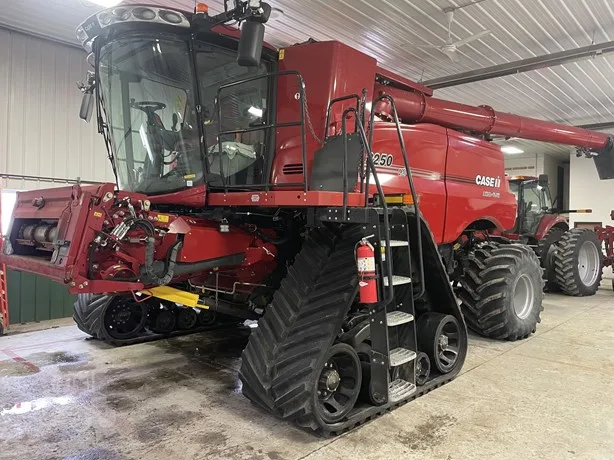 CASE IH 8250 — foto 1 de 13