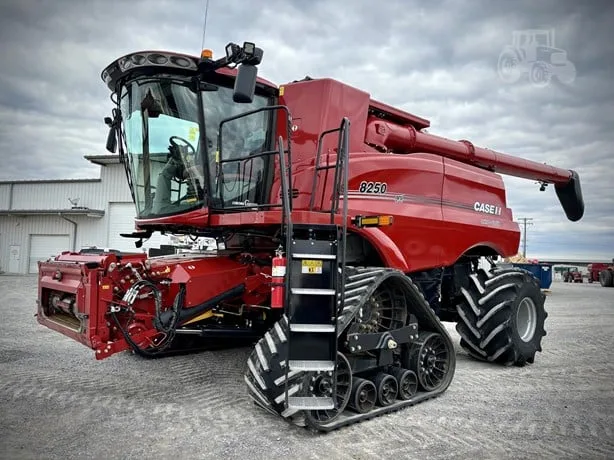 CASE IH 8250 — foto 1 de 38