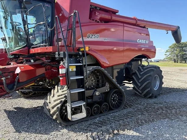 CASE IH 8250 — foto 1 de 15