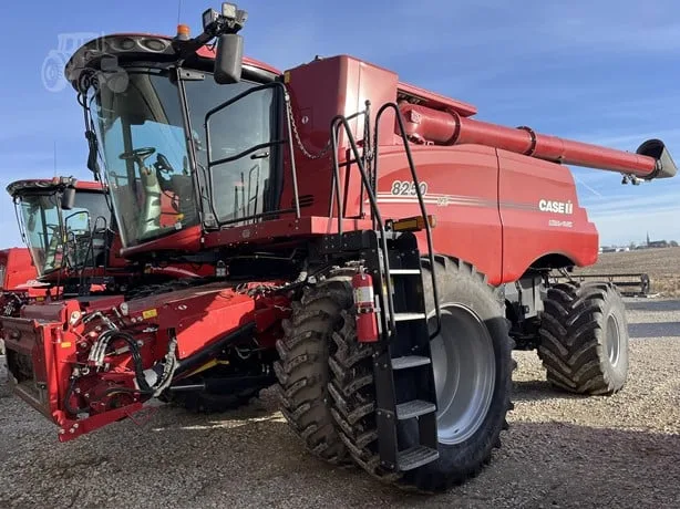 CASE IH 8250 — foto 1 de 18