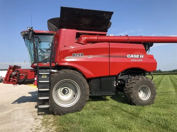 CASE IH 8250 — foto 1 de 16
