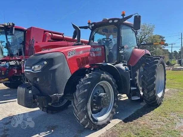 CASE IH MAGNUM 220 CVX — foto 1 de 6