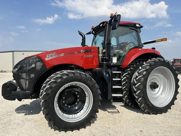 CASE IH MAGNUM 380 CVX — foto 1 de 82