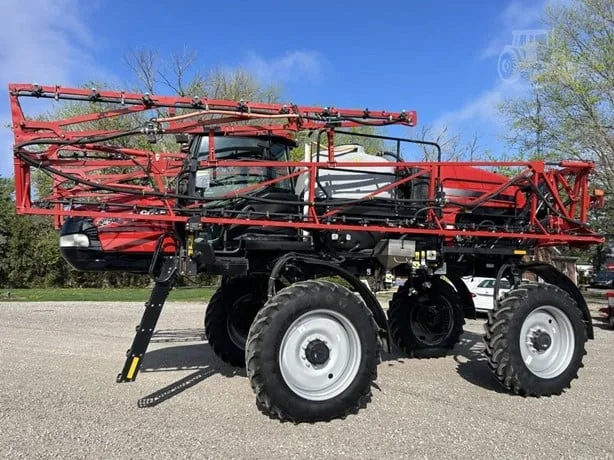 CASE IH PATRIOT 2250 — foto 1 de 93