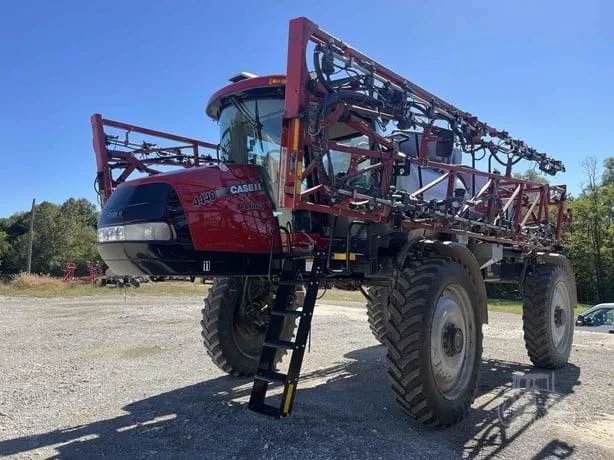 CASE IH PATRIOT 4440 — foto 1 de 11