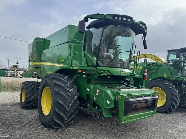 JOHN DEERE S770 — foto 1 de 47