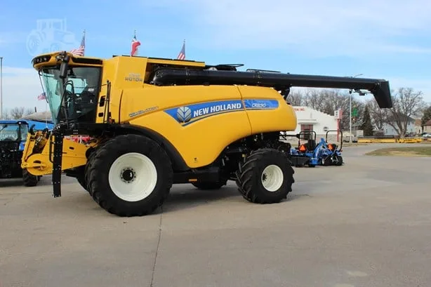 NEW HOLLAND CR8.90 REVELATION — foto 1 de 13