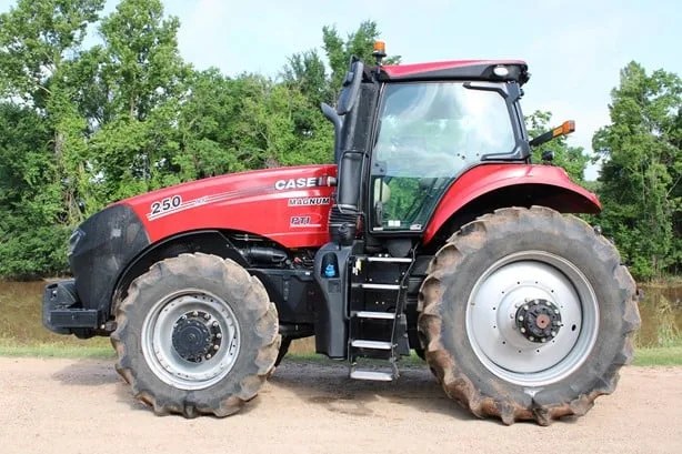 CASE IH MAGNUM 250 — foto 1 de 18
