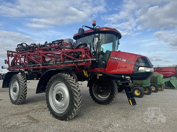 CASE IH PATRIOT 4440 — foto 1 de 146