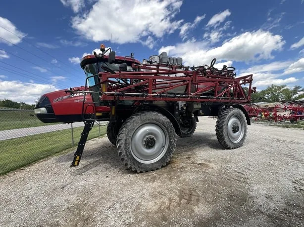 CASE IH PATRIOT 4440 — foto 1 de 4