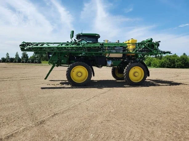 JOHN DEERE 410R — foto 1 de 47