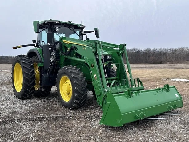JOHN DEERE 7R 230 — foto 1 de 34