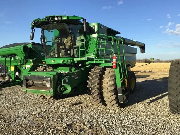 JOHN DEERE S780 — foto 1 de 19