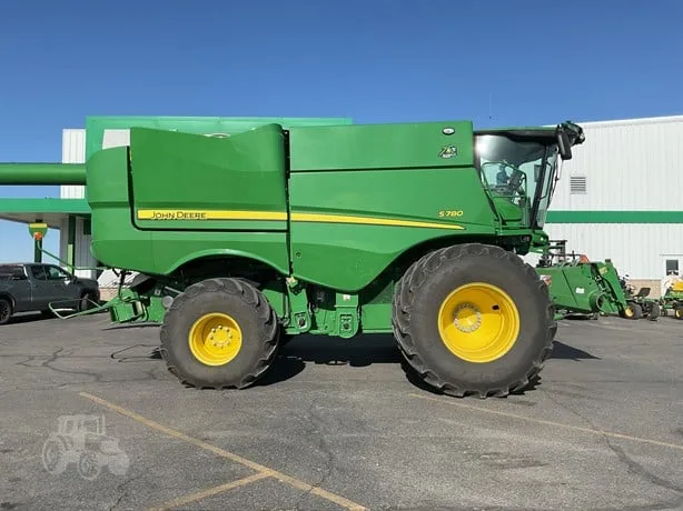 JOHN DEERE S780 — foto 1 de 18