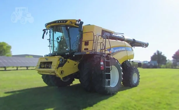 NEW HOLLAND CR8.90 REVELATION — foto 1 de 17
