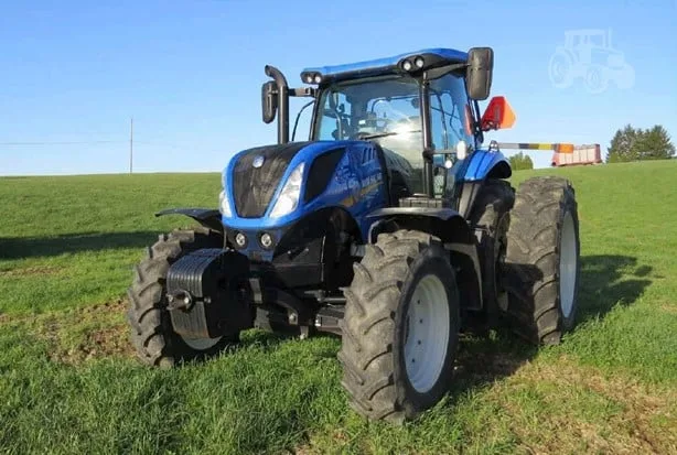 NEW HOLLAND T7.230 — foto 1 de 64